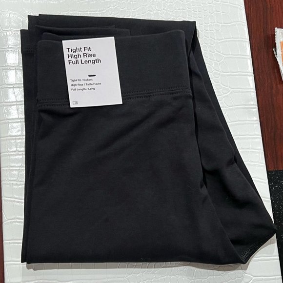 Women's Nike Sportswear Essential Black High-Waisted Leggings (XS) NWT - Picture 9 of 10